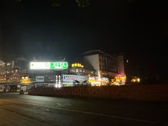 -张公桥美食街