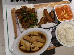 -老乡鸡(上海白玉兰广场店)