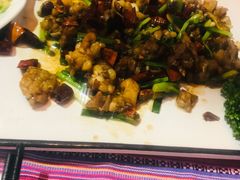 牛肝菌爆牛蛙-香巴拉云南餐厅(华莱坞店)