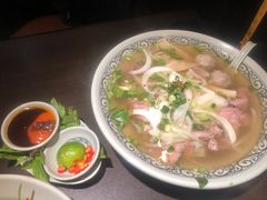 -大头虾越式风味餐厅(光明广场店)