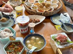 -包整·丝娃娃(一览甲秀楼风景店)