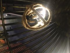 -三人行骨头王火锅(长寿店)