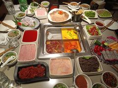 -海底捞火锅鲜切牛肉主题店(长寿路店)