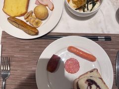 -深圳国际会展中心希尔顿酒店(前海华发冰雪世界店)