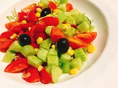 土耳其传统沙拉-伊斯坦布尔土耳其清真咖啡餐厅