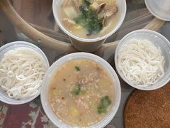 -鹿园鱼汤米线