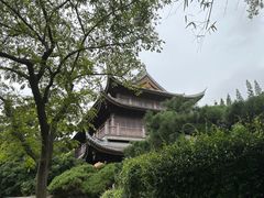 -龙华寺