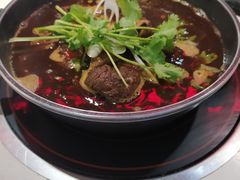 -运气牛自助酱大骨火锅(南京东路店)