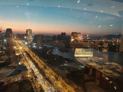 -荣誉国际酒店-云顶旋转餐厅