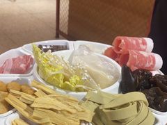 -鸡遇虾煲干锅火锅(小寨金莎店)