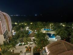 -三亚湾海居铂尔曼度假酒店