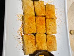 黄金爆浆豆腐-云海肴云南菜·蒸汽石锅鱼(青岛万象城店)