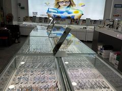 -阿波罗眼镜·蔡司授权店(孙厝店)