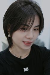-十六番发型师事务所