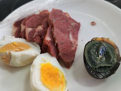 腊牛肉-何老二卤汁凉粉