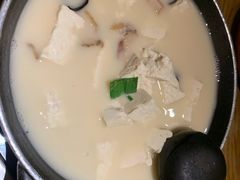 土家手掰柴火豆腐-吃饭皇帝大(合生汇店)