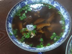 -老新隆牛肉锅贴(新街口店)