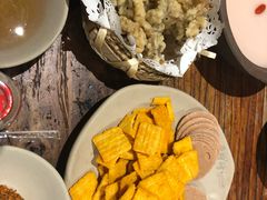 -老牌坊云南鱼豆花火锅(爱建店)