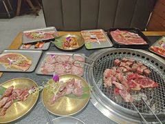 -何发发和牛烧肉·鳗鱼榴莲放题自助(乐峰广场店)