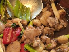 -八府香鸭·啫啫煲(华山路店)