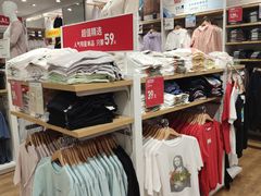 -优衣库(上海虹口龙之梦店)