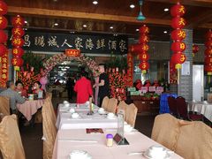大堂-鹏城人家海鲜酒家·23年老字号(较场尾店)