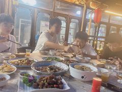 -鲤鱼塘农家山庄