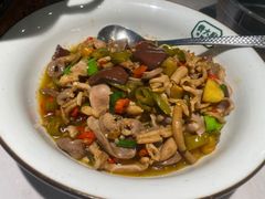 -费大厨辣椒炒肉(黄兴中心广场店)