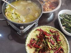 -一撮毛美食城(全力一路店)