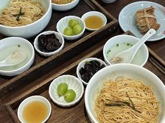 -蟹上黄·蟹黄面·江南糖水(人民广场店)