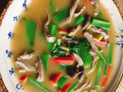 -黄桷树曹家私房菜(江与城店)