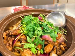 -胡须佬鸡煲四季火锅店(石厦西村直营店)