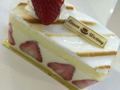 炭烧草莓-皇后西斯汀饼店(文化路店)