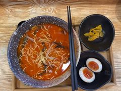 -柒鉦·日式豚骨拉麵(常德路店)