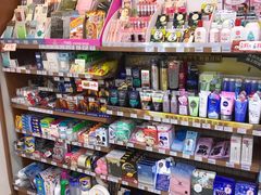 -全家便利店(秀沿路二店)