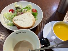 餐前面包居然-斯比特花园西餐厅(东方商厦店)