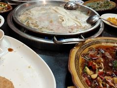 -老来福·非遗酸汤兔(凯旋路店)