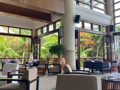 -亚龙湾喜来登·美景台大堂吧