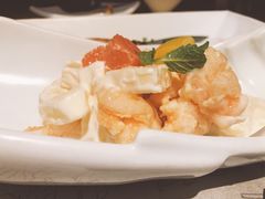 -穹六人间 people 6(岳阳路店)