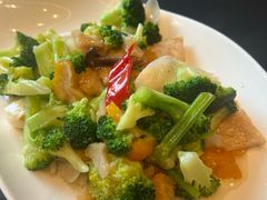 -五谷丰登农家院·地道胶东菜·海鲜烧烤(威海店)