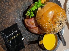 芝士瀑布牛肉汉堡-get pizza意大利餐厅(凯德MALL店)