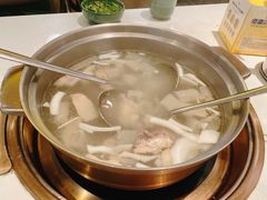 竹笙椰子鸡-润园四季椰子鸡火锅(南山海岸城店)