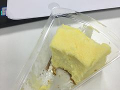 -红宝石·鲜奶小方·海派西点房(南丹店)