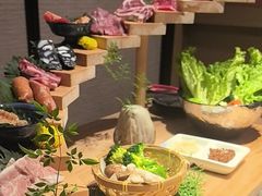 -山川小町·极番烧肉(新地假日广场店)