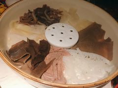川门毛肚七绝-哥老官重庆美蛙鱼头(西湖银泰十一哥店)