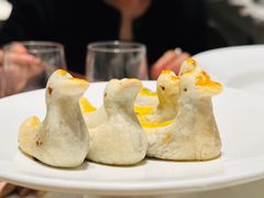 特色小鸭酥-四季民福烤鸭店(外滩外白渡桥店)