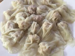 -溢香专业制作饺子云吞(莲花二村店)