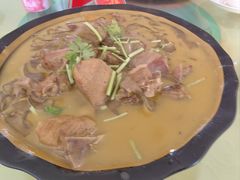 -华龙特色大骨鸡农家菜馆