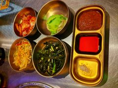 -釜山火炉·海鲜烤肉(紫藤路店)