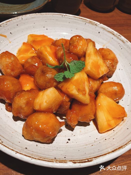 青年公社烤鸭(宝杨宝龙广场店)菠萝咕咾肉图片
